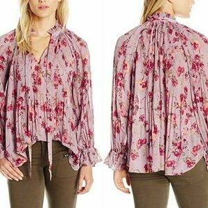 Beautiful Taylor & Sage Floral Blouse